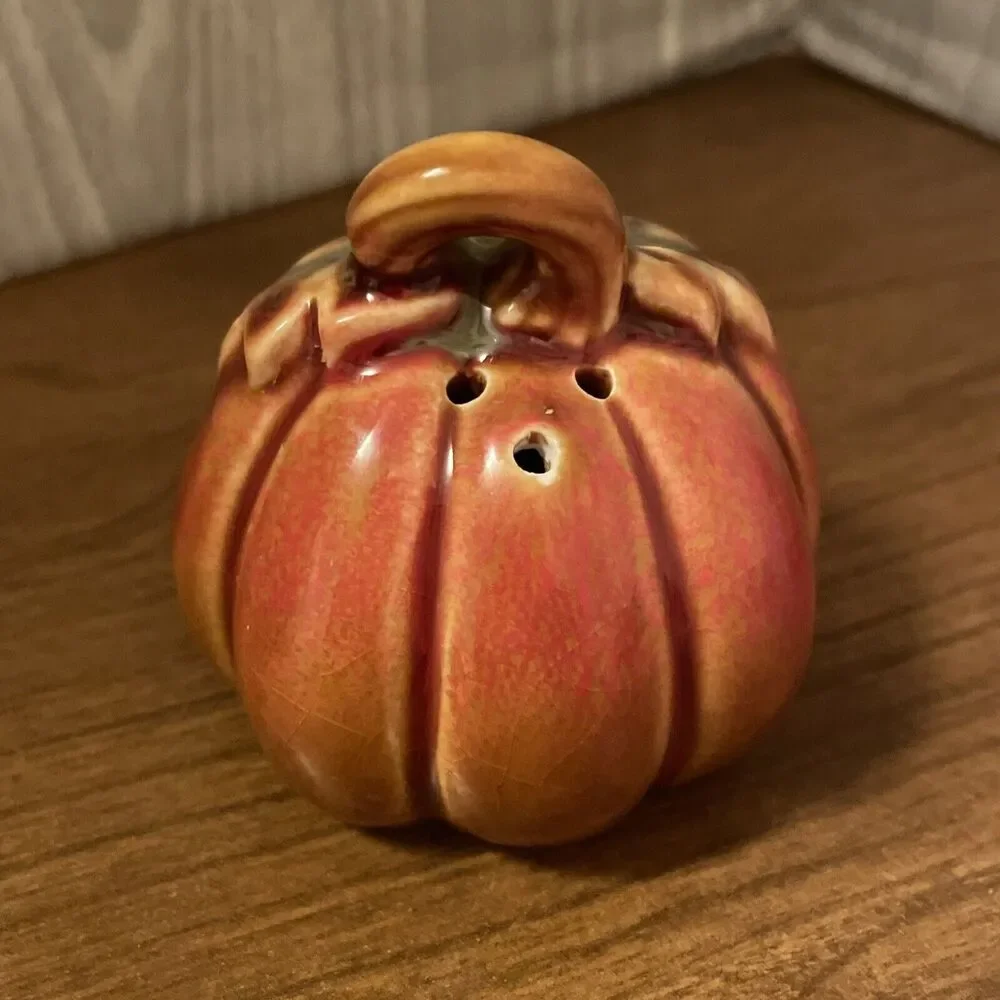 Vintage Salt And Pepper Shakers Ceramic Pumpkins Gourds Orange And Green